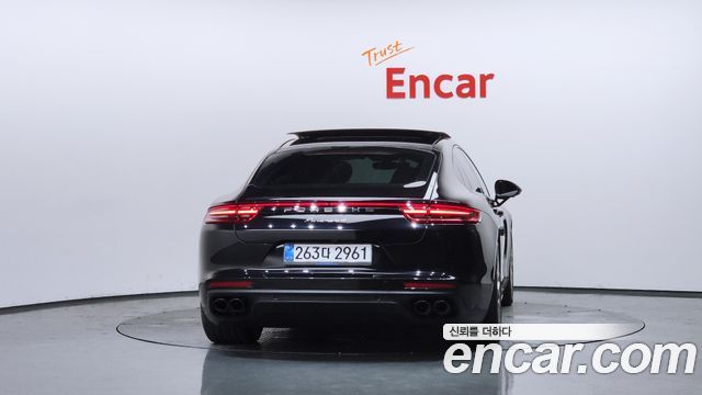 Porsche Panamera 3.0 AWD - фото 3