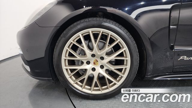 Porsche Panamera 3.0 AWD - фото 4