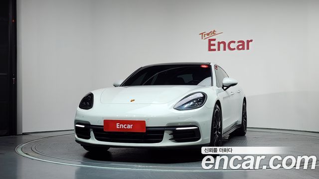 Porsche Panamera 3.0 AWD - фото 2