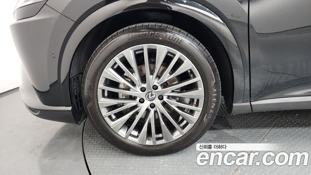 Lexus RX 350h 5-го поколения Luxury - фото 4