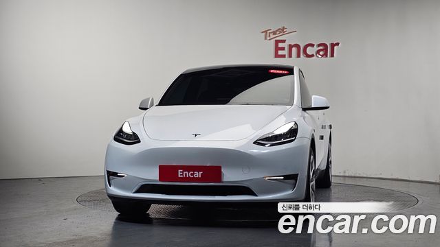 Tesla Model Y Long Range AWD - фото 2
