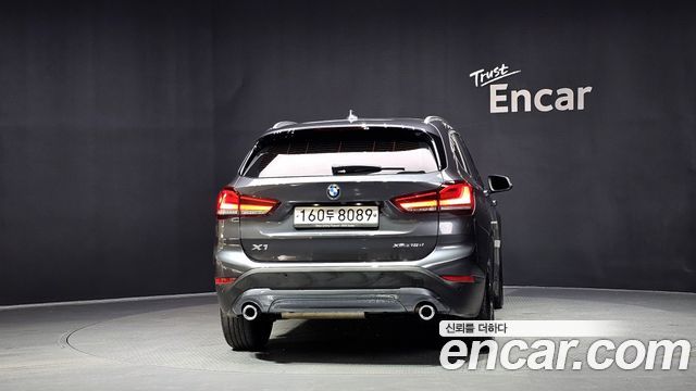 BMW X1 F48 xDrive 18d Advantage - фото 3