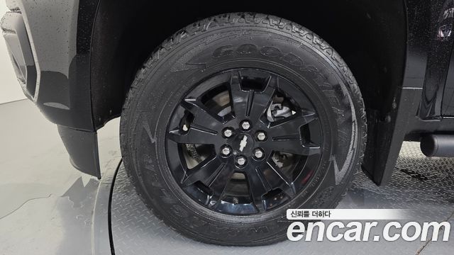 Chevrolet (GM Daewoo) Colorado Real New 3.6 Z71-X Midnight 4WD - фото 4