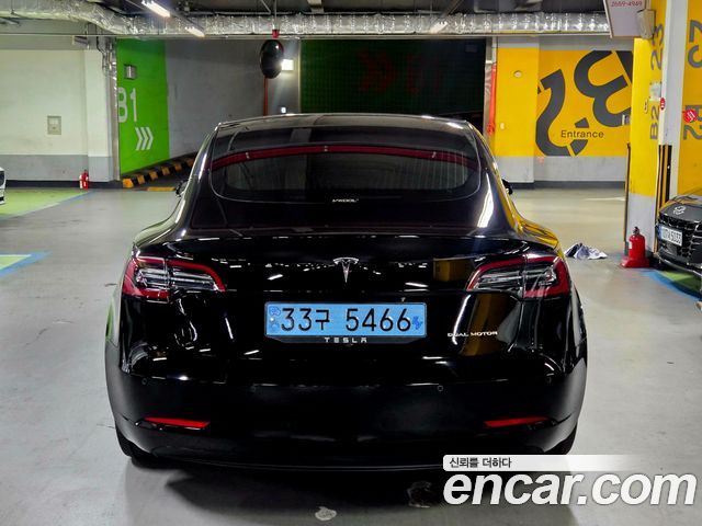 Tesla Model 3 Long Range AWD - фото 3