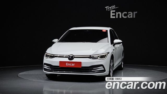 Volkswagen Golf 8-го поколения 2.0 TDI Premium - фото 2