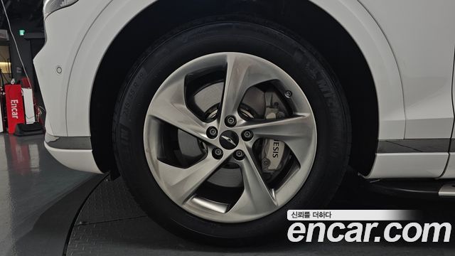 Genesis GV70 2.5T Gasoline AWD - фото 3