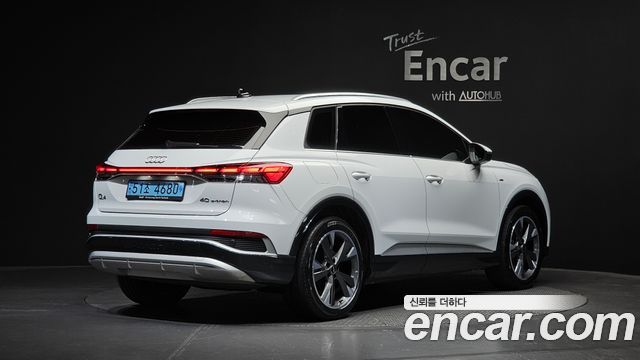 Audi Q4 e-Tron F4 40 Premium - фото 0