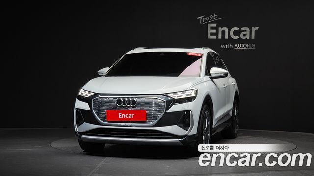 Audi Q4 e-Tron F4 40 Premium - фото 1
