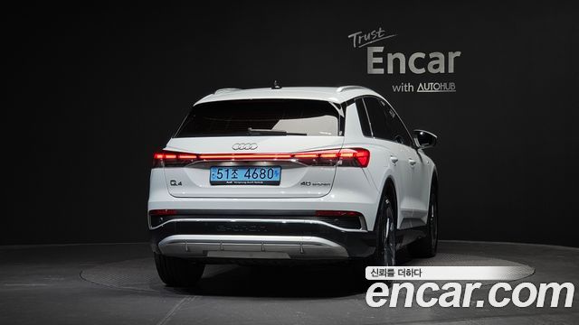 Audi Q4 e-Tron F4 40 Premium - фото 2