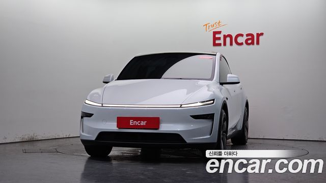Tesla Model Y RWD - фото 1