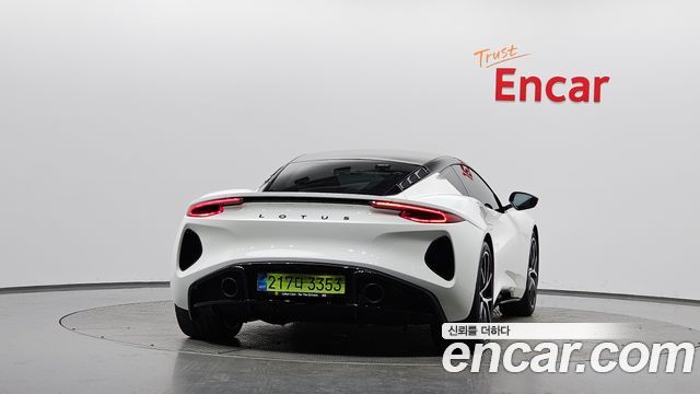 Lotus Emira 2.0 SE - фото 2