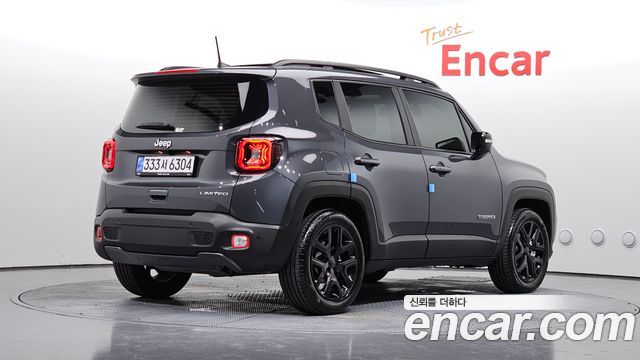 Jeep Renegade 1.3 Limited - фото 1