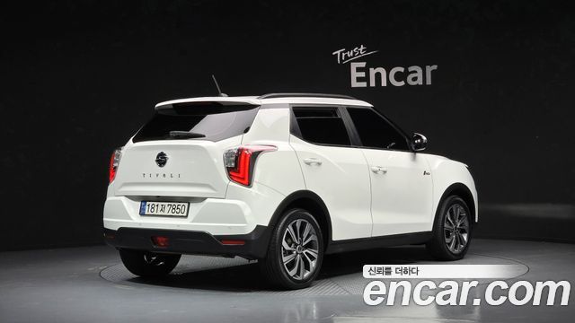 SsangYong Tivoli Gasoline 1.5 2WD V3 - фото 1