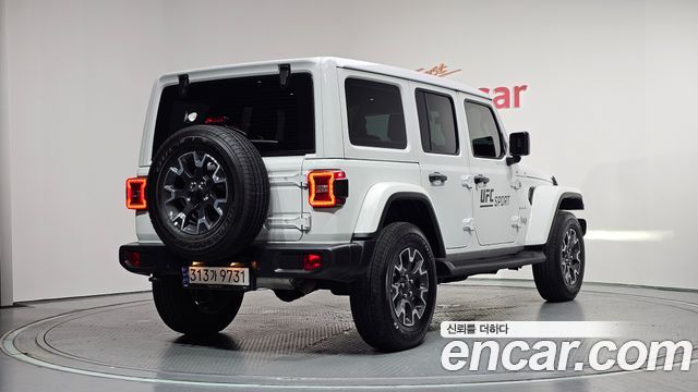 Jeep Wrangler JL 2.0 Sahara Power Top 4Door - фото 1
