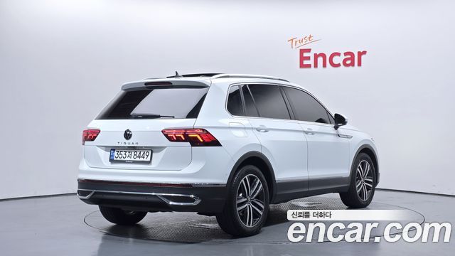 Volkswagen Tiguan 2-го поколения 2.0 TDI Prestige - фото 1