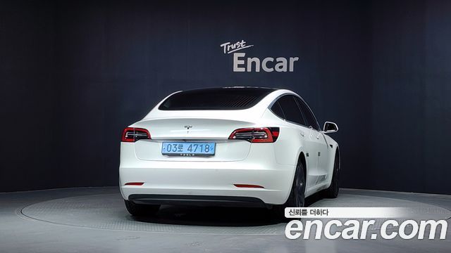 Tesla Model 3 Standard Range Plue RWD - фото 3