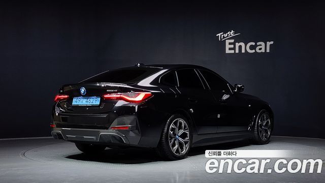 BMW i4 eDrive40 M Sports Pro - фото 1