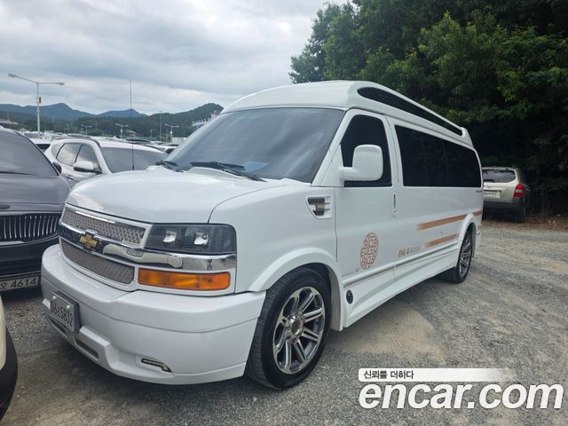 Chevrolet Express Van 6.0 - фото 0