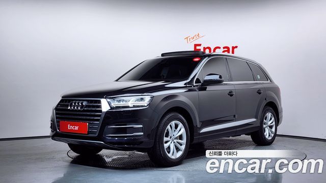 Audi Q7 45 TFSI Quattro - фото 0