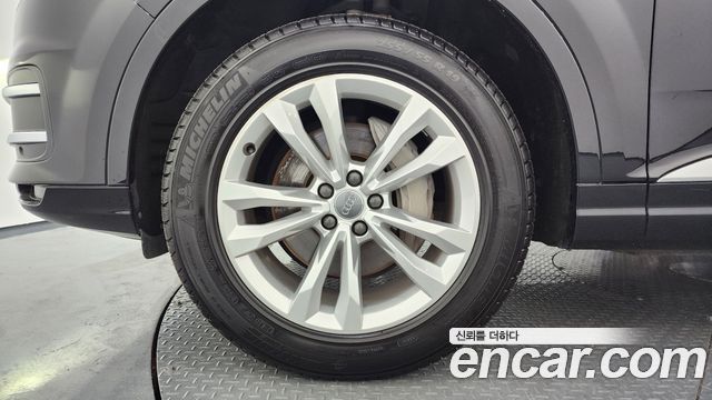 Audi Q7 45 TFSI Quattro - фото 4