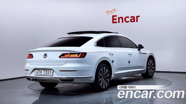 Volkswagen Arteon 2.0 TDI Premium - фото 1