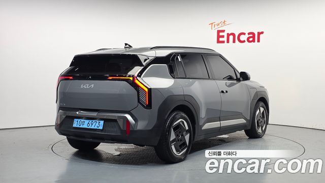Kia EV3 Long Range 2WD Earth - фото 1