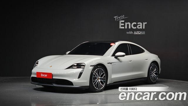 Porsche Taycan Base - фото 0