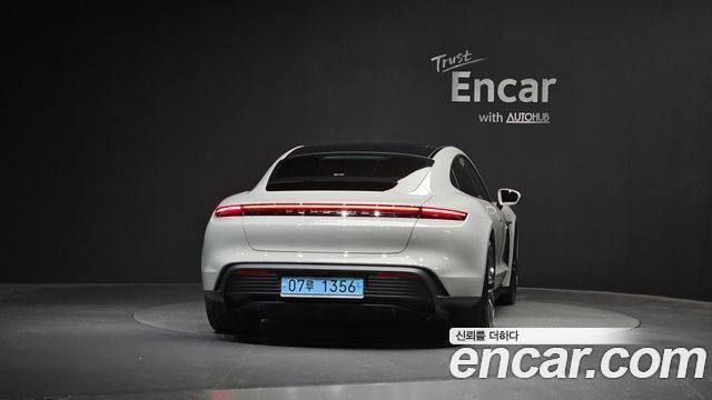 Porsche Taycan Base - фото 3