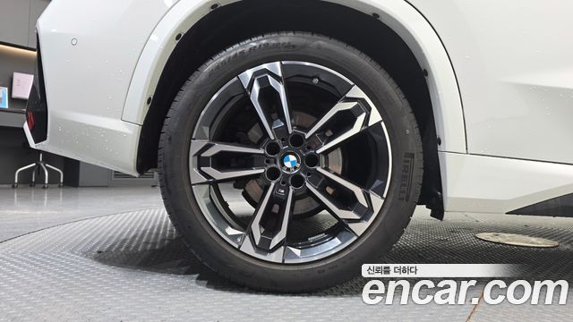 BMW X1 U11 sDrive 20i M Sport - фото 4