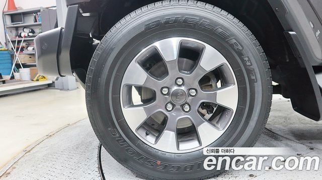 Jeep Wrangler JL 2.0 Overland 4Door - фото 4