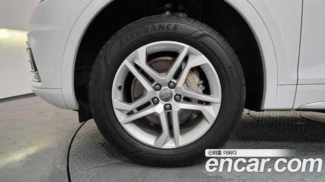 Audi Q5 FY 45 TFSI Quattro - фото 4