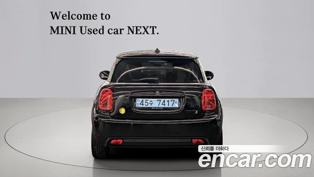 Mini Cooper Electric SE Electric 3rd - фото 3