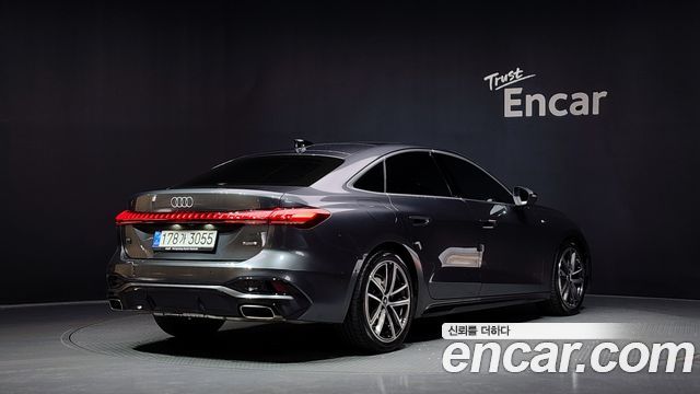 Audi A5 B10 40 TFSI Quattro S Line - фото 1