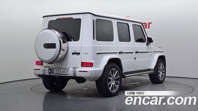 Mercedes-Benz G-Class AMG G63 - фото 1