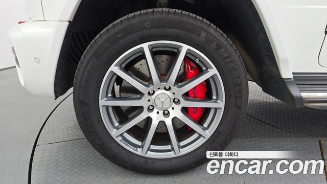 Mercedes-Benz G-Class AMG G63 - фото 4