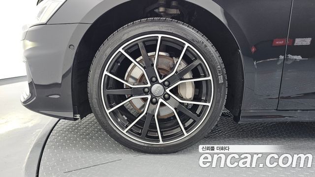 Audi A6 C8 45 TFSI Quattro Premium - фото 4