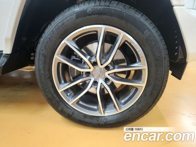 Mercedes-Benz G-Class W465 G450d - фото 3