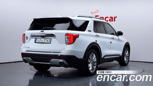 Ford Explorer 6-го поколения 2.3 LimIted 4WD - фото 1