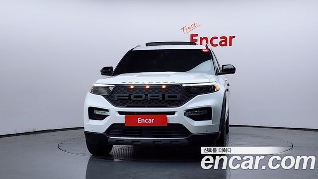Ford Explorer 6-го поколения 2.3 LimIted 4WD - фото 2