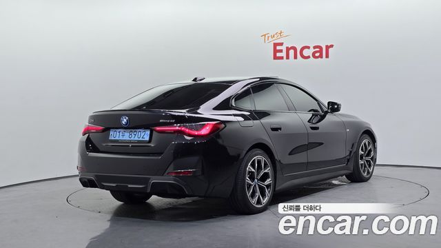 BMW i4 eDrive40 M Sports Pro - фото 1