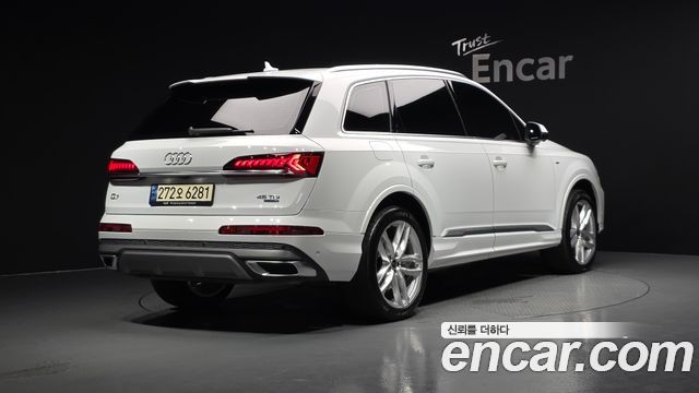 Audi Q7 45 TDI Quattro Premium - фото 1
