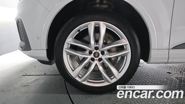 Audi Q7 45 TDI Quattro Premium - фото 4