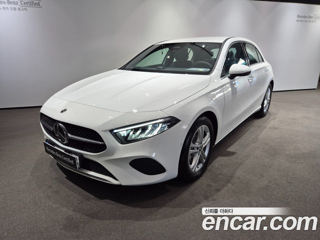 Mercedes-Benz A-Class W177 A220 Hatchback - фото 0