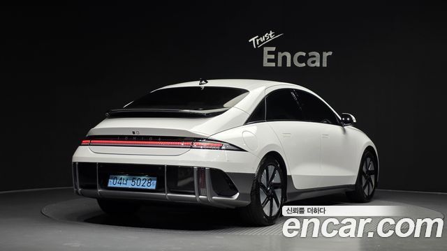 Hyundai Ioniq6 Long Range Exclusive + - фото 1