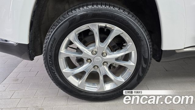 Jeep Cherokee 3.6 Summit WK2 - фото 4