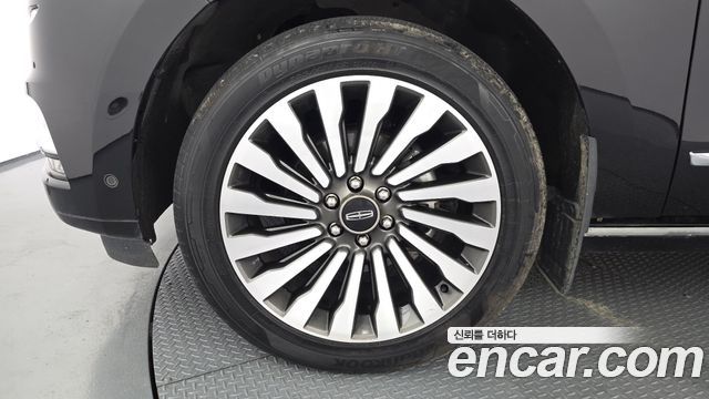 Lincoln Navigator 4-го поколения 3.5L - фото 3