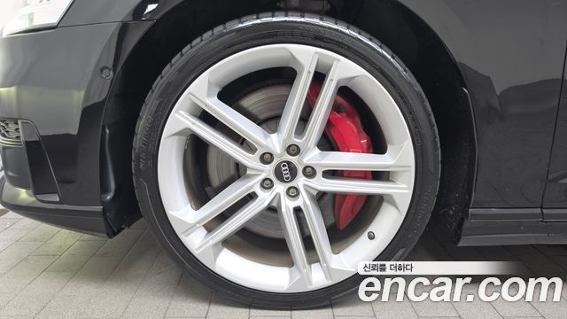 Audi S8 D5 4.0 TFSI Quattro LWB - фото 4