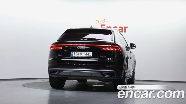 Audi Q8 50 TDI Quattro Premium - фото 3