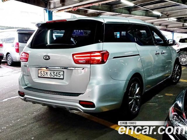 Kia Carnival Новый 9-Seater Noblesse Special - фото 2