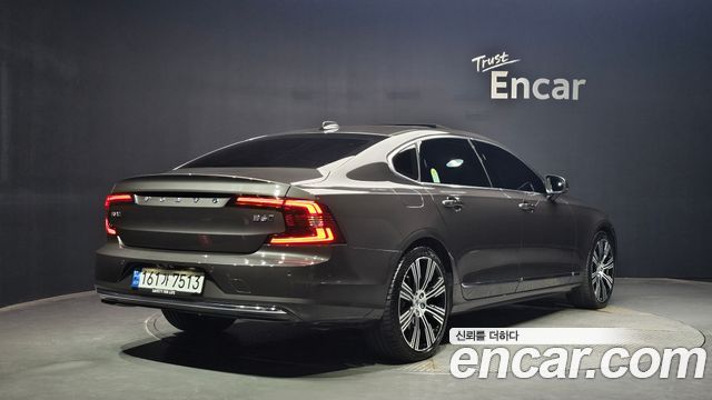 Volvo S90 B6 AWD Ultimate Bright - фото 0